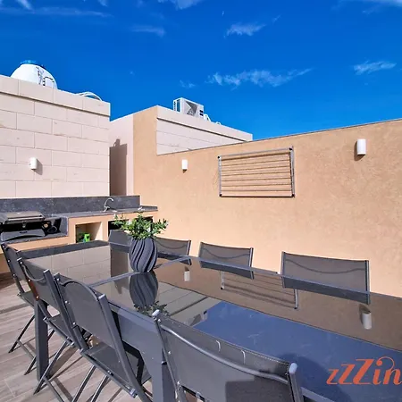 Rooftop Oasis With Plunge Pool & Bbq *