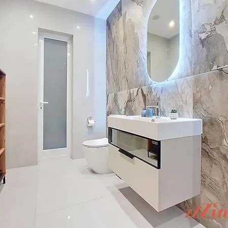 Rooftop 3br With Plunge Pool, Bbq & Private Garage * Hal Ghaxiak