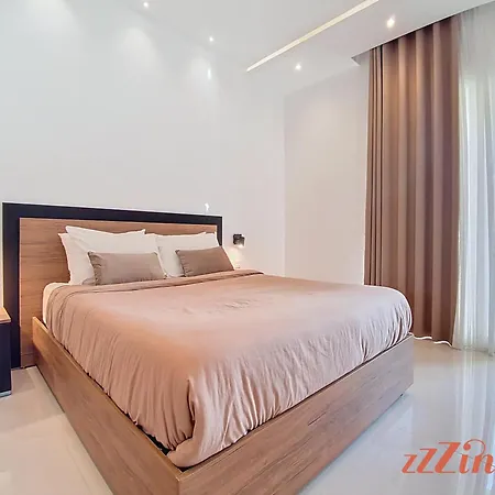 Rooftop 3br With Plunge Pool, Bbq & Private Garage