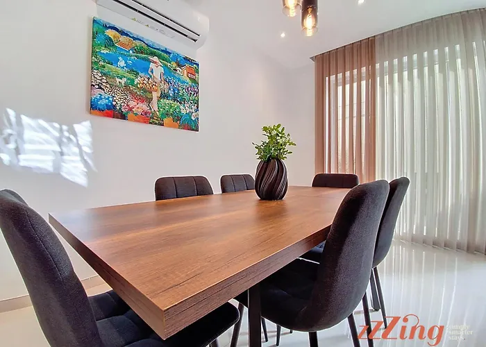 Rooftop Oasis With Plunge Pool & Bbq