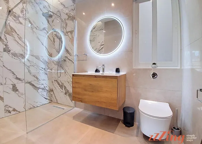 Rooftop Oasis With Plunge Pool & Bbq Holiday home *