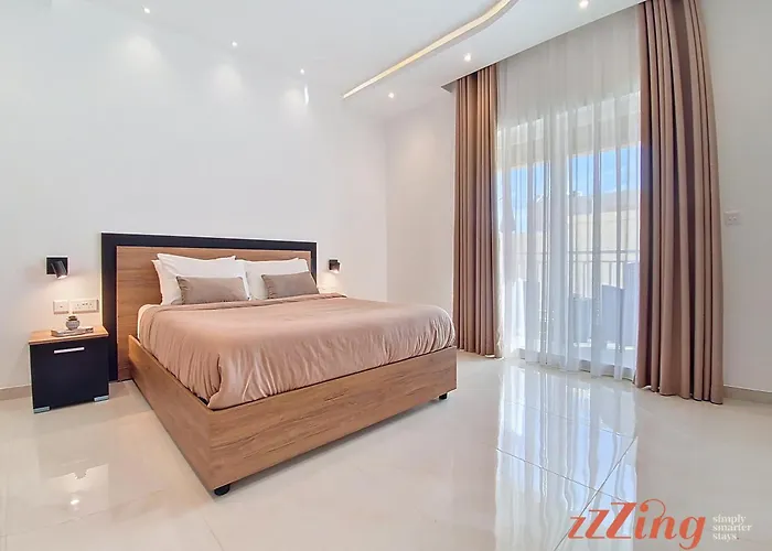 Rooftop Oasis With Plunge Pool & Bbq Holiday home *